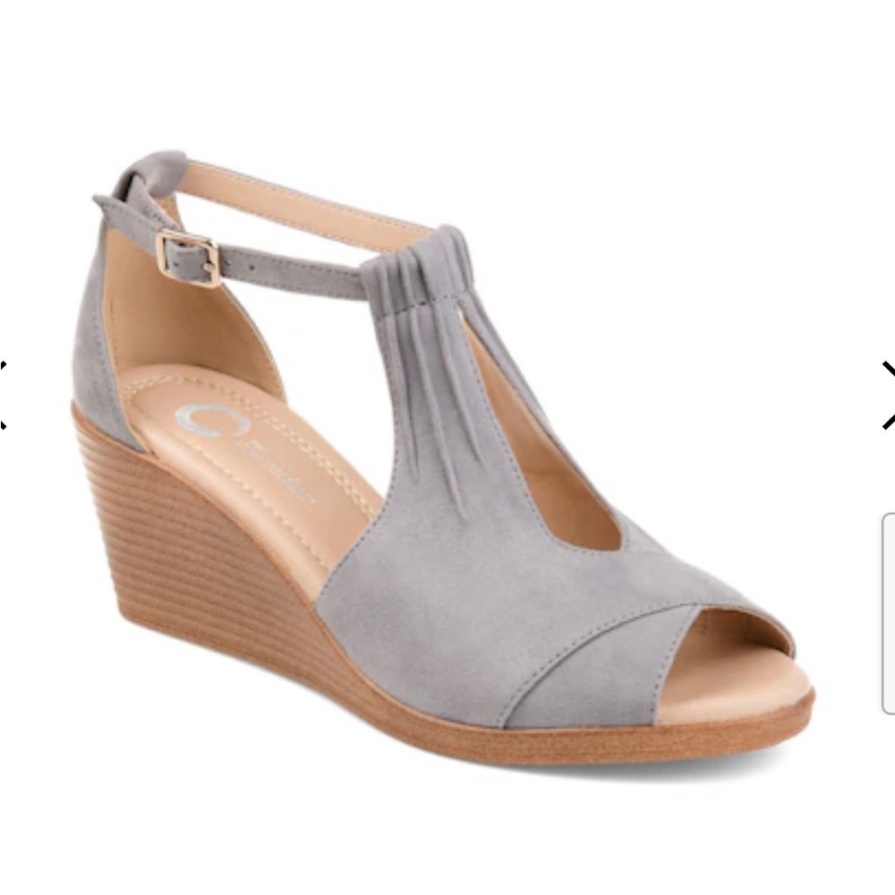 Journee Collection Kedzie Wedge Sandal size 10